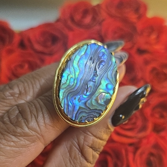 Statement Abalone Shell Ring - Picture 3 of 4
